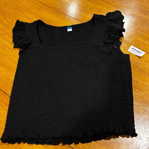 Old Navy Tops - Old Navy Women’s XL Black Smocked Flutter Sleeve Top NWT